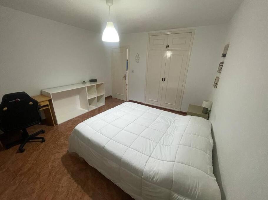 Lovely One Bedroom Flat- Excellent Location กรานาดา ภายนอก รูปภาพ